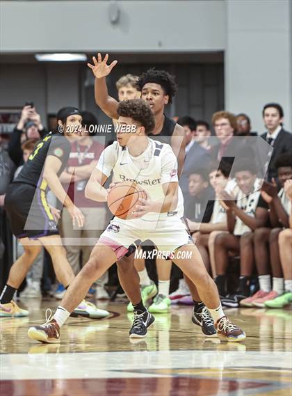 Thumbnail 3 in Montverde Academy vs. Brewster Academy (Spalding Hoophall Classic) photogallery.