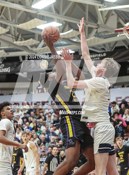 Thumbnail 3 in Montverde Academy vs. Brewster Academy (Spalding Hoophall Classic) photogallery.