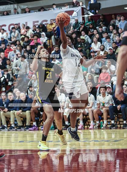 Thumbnail 2 in Montverde Academy vs. Brewster Academy (Spalding Hoophall Classic) photogallery.