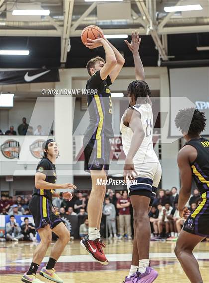 Thumbnail 2 in Montverde Academy vs. Brewster Academy (Spalding Hoophall Classic) photogallery.