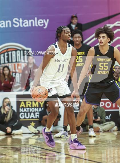 Thumbnail 2 in Montverde Academy vs. Brewster Academy (Spalding Hoophall Classic) photogallery.