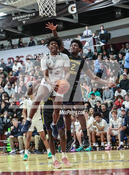 Thumbnail 2 in Montverde Academy vs. Brewster Academy (Spalding Hoophall Classic) photogallery.
