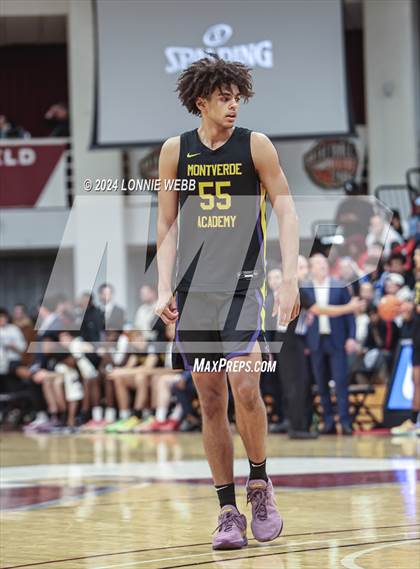 Thumbnail 1 in Montverde Academy vs. Brewster Academy (Spalding Hoophall Classic) photogallery.