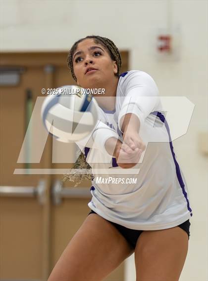 Thumbnail 3 in Lincoln Northwest @ Gretna (NSAA District B Semifinal) photogallery.