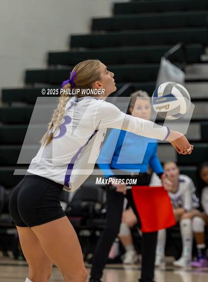Thumbnail 3 in Lincoln Northwest @ Gretna (NSAA District B Semifinal) photogallery.