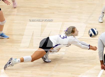 Thumbnail 2 in Lincoln Northwest @ Gretna (NSAA District B Semifinal) photogallery.