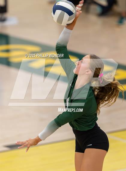 Thumbnail 1 in Lincoln Northwest @ Gretna (NSAA District B Semifinal) photogallery.