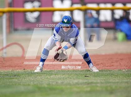 Thumbnail 2 in Windthorst vs Lindsay (Muenster Tournament) photogallery.