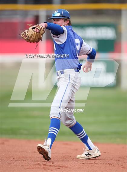 Thumbnail 1 in Windthorst vs Lindsay (Muenster Tournament) photogallery.