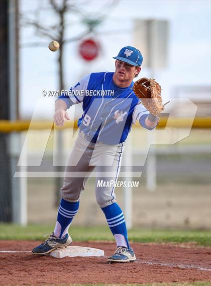 Thumbnail 1 in Windthorst vs Lindsay (Muenster Tournament) photogallery.