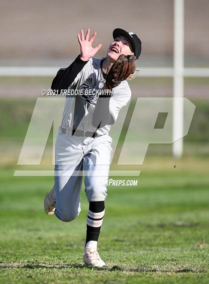 Thumbnail 3 in Windthorst vs Lindsay (Muenster Tournament) photogallery.