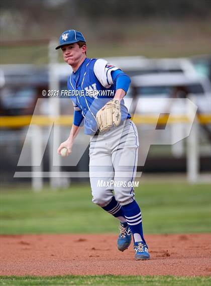 Thumbnail 1 in Windthorst vs Lindsay (Muenster Tournament) photogallery.