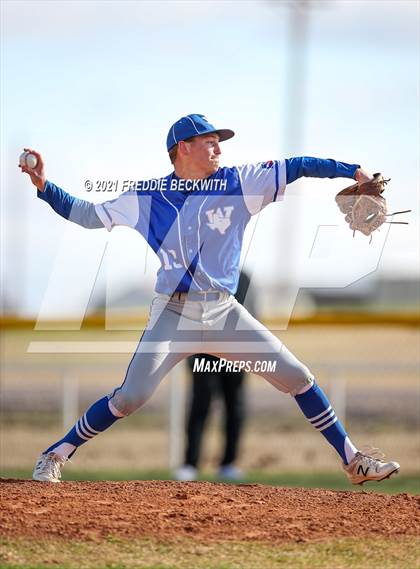 Thumbnail 1 in Windthorst vs Lindsay (Muenster Tournament) photogallery.