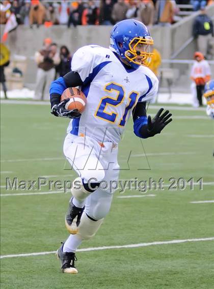 Thumbnail 3 in Shadyside vs. St. John's (OHSAA D VI Final) photogallery.