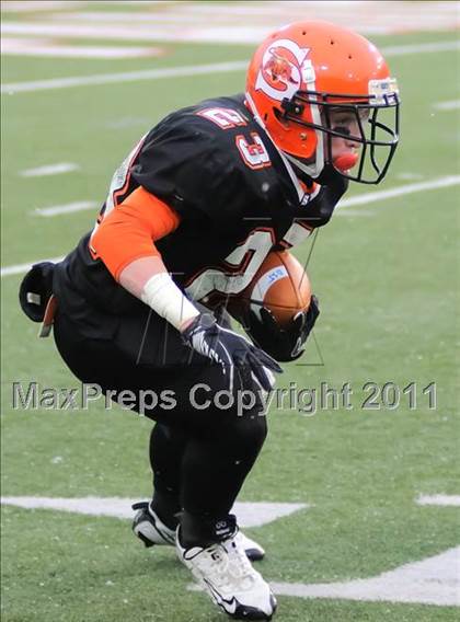 Thumbnail 2 in Shadyside vs. St. John's (OHSAA D VI Final) photogallery.