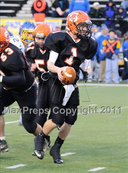 Thumbnail 3 in Shadyside vs. St. John's (OHSAA D VI Final) photogallery.