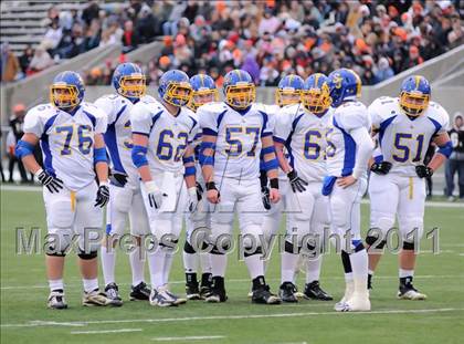 Thumbnail 3 in Shadyside vs. St. John's (OHSAA D VI Final) photogallery.