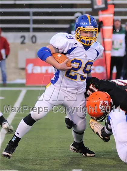 Thumbnail 3 in Shadyside vs. St. John's (OHSAA D VI Final) photogallery.