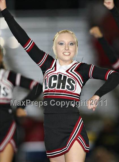 Thumbnail 2 in Laguna Creek vs. Jesuit photogallery.