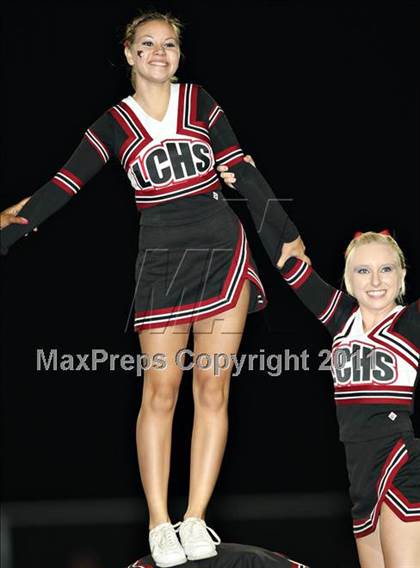 Thumbnail 2 in Laguna Creek vs. Jesuit photogallery.