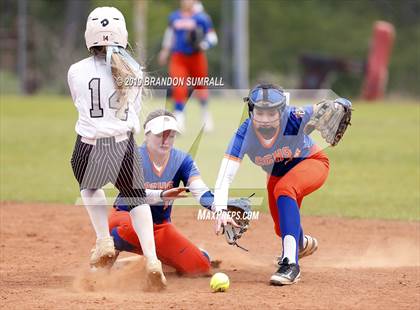 Thumbnail 2 in Chilton County vs Thorsby (County Tournament) photogallery.
