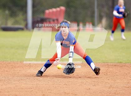 Thumbnail 2 in Chilton County vs Thorsby (County Tournament) photogallery.