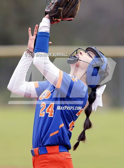 Thumbnail 3 in Chilton County vs Thorsby (County Tournament) photogallery.