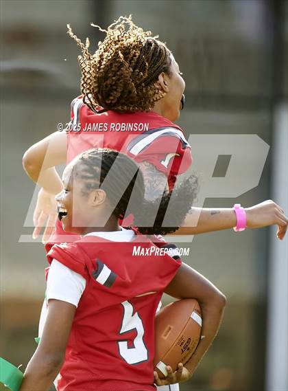 Thumbnail 2 in Bradford vs Matanzas (Jaguars Preseason Classic) photogallery.