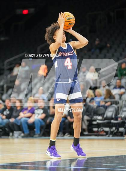 Thumbnail 3 in Pinnacle vs. North photogallery.