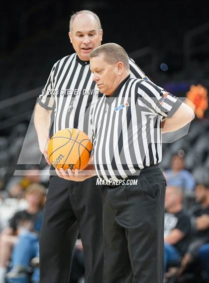 Thumbnail 1 in Pinnacle vs. North photogallery.