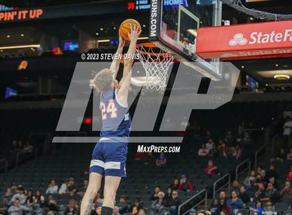 Thumbnail 3 in Pinnacle vs. North photogallery.