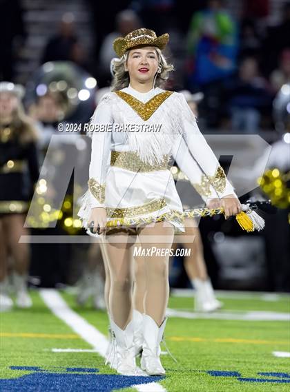Thumbnail 2 in Hillcrest vs. Kaufman (UIL 5A DII Bi-District Playoff) photogallery.