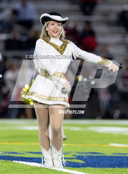 Thumbnail 3 in Hillcrest vs. Kaufman (UIL 5A DII Bi-District Playoff) photogallery.