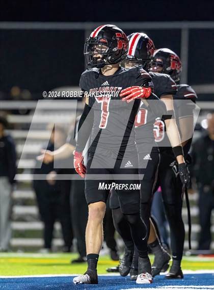 Thumbnail 1 in Hillcrest vs. Kaufman (UIL 5A DII Bi-District Playoff) photogallery.