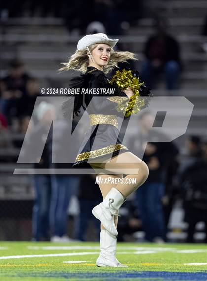 Thumbnail 2 in Hillcrest vs. Kaufman (UIL 5A DII Bi-District Playoff) photogallery.