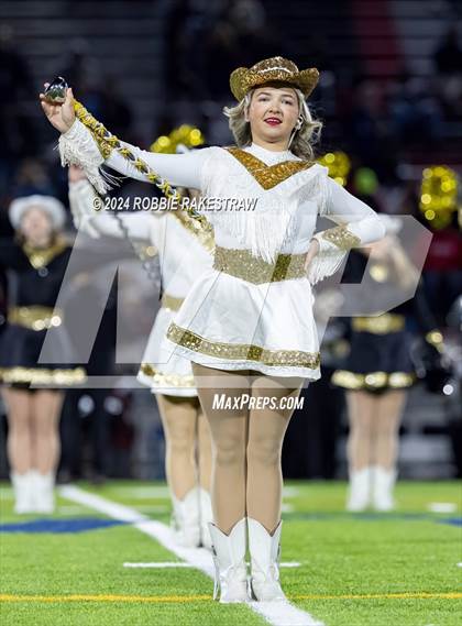 Thumbnail 3 in Hillcrest vs. Kaufman (UIL 5A DII Bi-District Playoff) photogallery.
