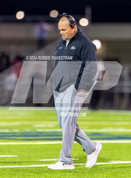 Thumbnail 2 in Hillcrest vs. Kaufman (UIL 5A DII Bi-District Playoff) photogallery.