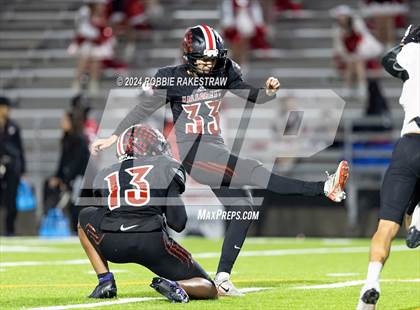 Thumbnail 1 in Hillcrest vs. Kaufman (UIL 5A DII Bi-District Playoff) photogallery.