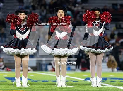 Thumbnail 2 in Hillcrest vs. Kaufman (UIL 5A DII Bi-District Playoff) photogallery.
