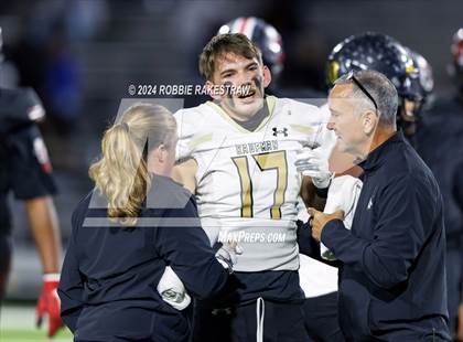 Thumbnail 3 in Hillcrest vs. Kaufman (UIL 5A DII Bi-District Playoff) photogallery.
