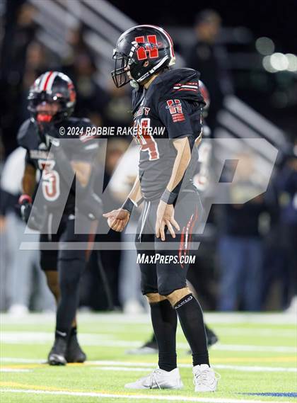Thumbnail 1 in Hillcrest vs. Kaufman (UIL 5A DII Bi-District Playoff) photogallery.