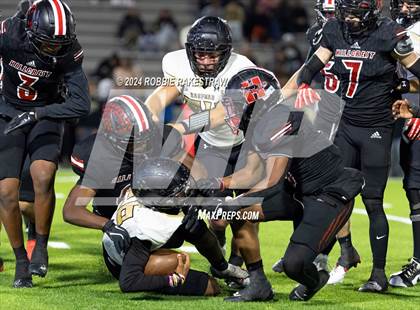 Thumbnail 2 in Hillcrest vs. Kaufman (UIL 5A DII Bi-District Playoff) photogallery.