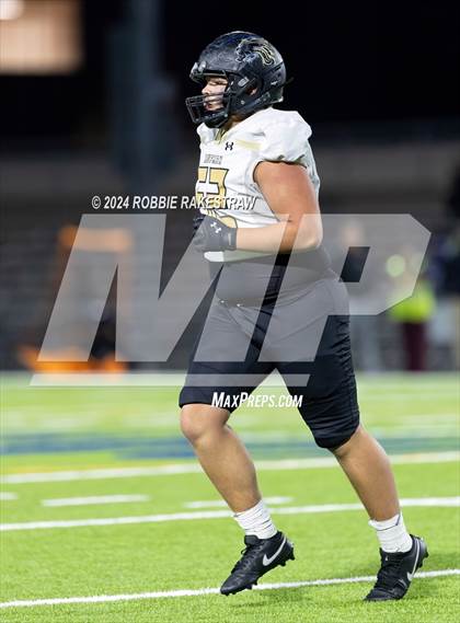 Thumbnail 3 in Hillcrest vs. Kaufman (UIL 5A DII Bi-District Playoff) photogallery.