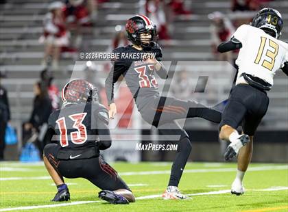 Thumbnail 2 in Hillcrest vs. Kaufman (UIL 5A DII Bi-District Playoff) photogallery.