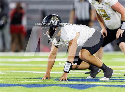 Thumbnail 3 in Hillcrest vs. Kaufman (UIL 5A DII Bi-District Playoff) photogallery.