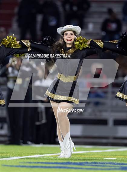 Thumbnail 1 in Hillcrest vs. Kaufman (UIL 5A DII Bi-District Playoff) photogallery.