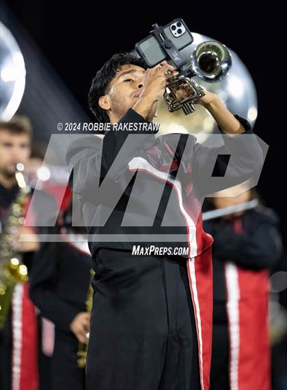 Thumbnail 3 in Hillcrest vs. Kaufman (UIL 5A DII Bi-District Playoff) photogallery.