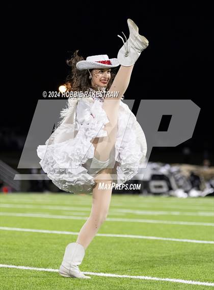 Thumbnail 1 in Hillcrest vs. Kaufman (UIL 5A DII Bi-District Playoff) photogallery.