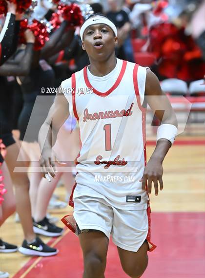 Thumbnail 2 in Ironwood vs. Higley (AIA 5A Semifinal) photogallery.