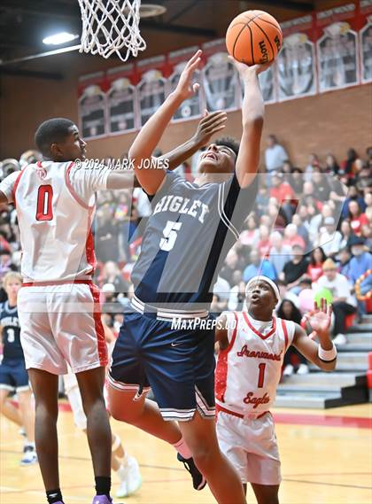 Thumbnail 3 in Ironwood vs. Higley (AIA 5A Semifinal) photogallery.